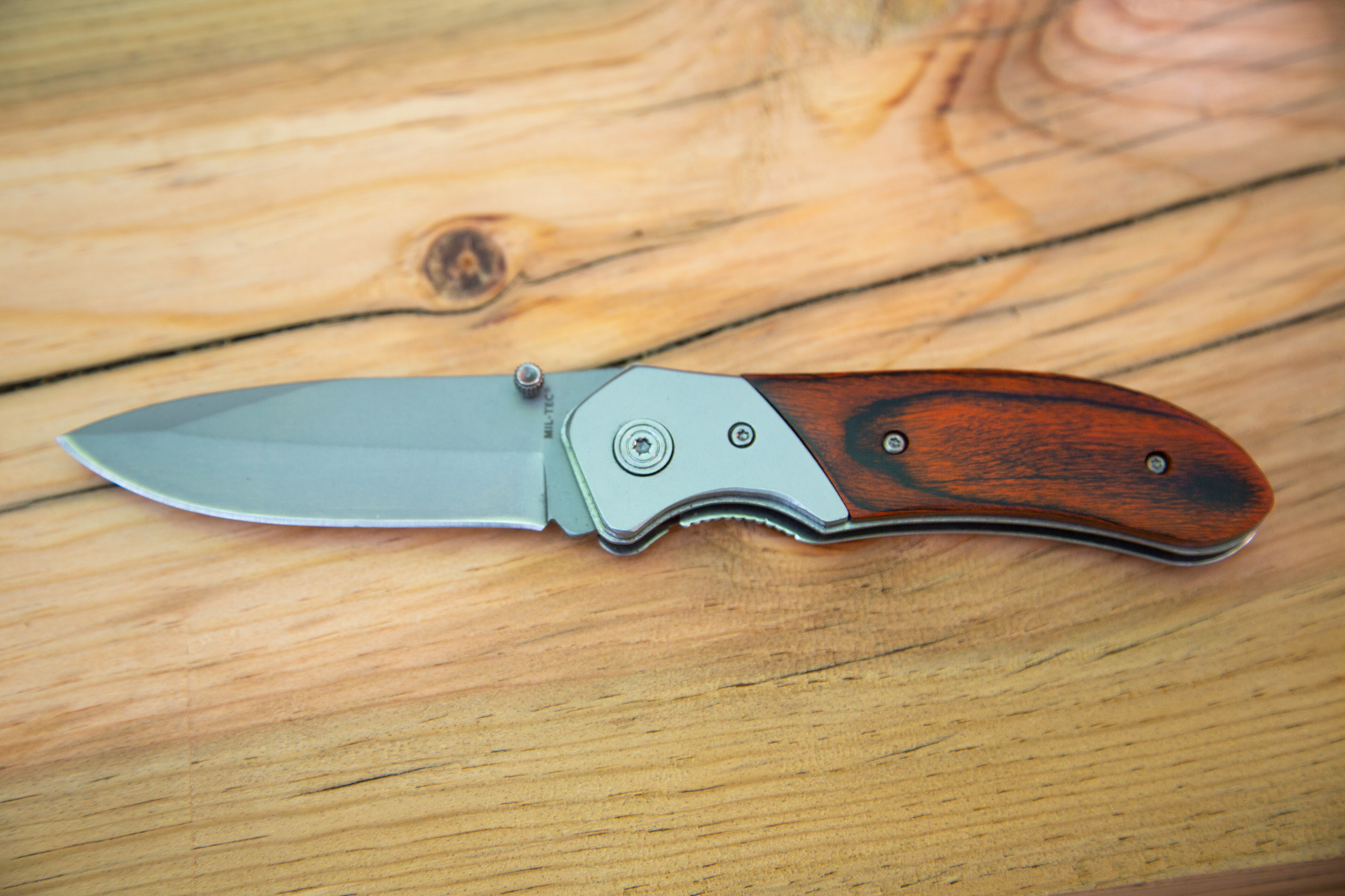 Navaja empuñadura de madera